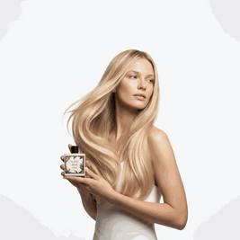 Shampoo per capelli biondi Blonde Inside™ con acido ialuronico e micro pigmenti per capelli luminosi e protetti